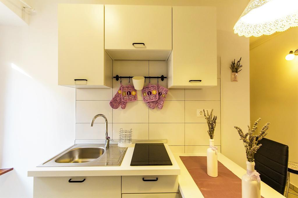 Center Apartment Lori Pula Exteriör bild